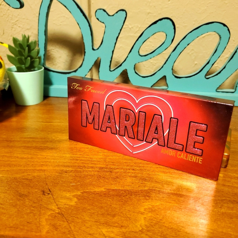 Too Faced Mariale pallette